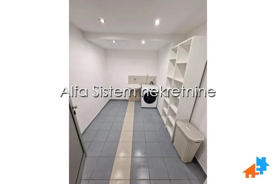 Rent, four bedroom apartment, 148m², Savski Venac, Beograd