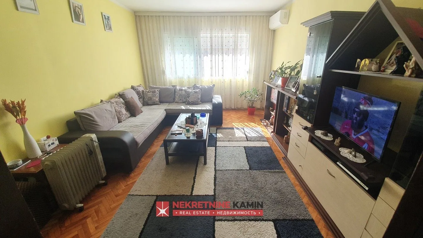 Prodaja, dvosoban stan, 64m², Centar, Bar