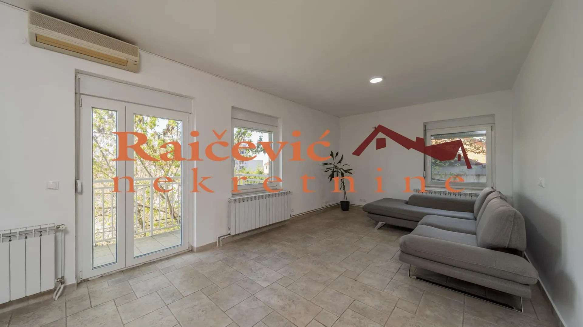 Prodaja, trosoban stan, 90m², Zvezdara Sve Podlokacije, Beograd
