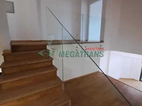 Izdavanje, kuća, 247m², Petrovaradin, Novi Sad - image 4