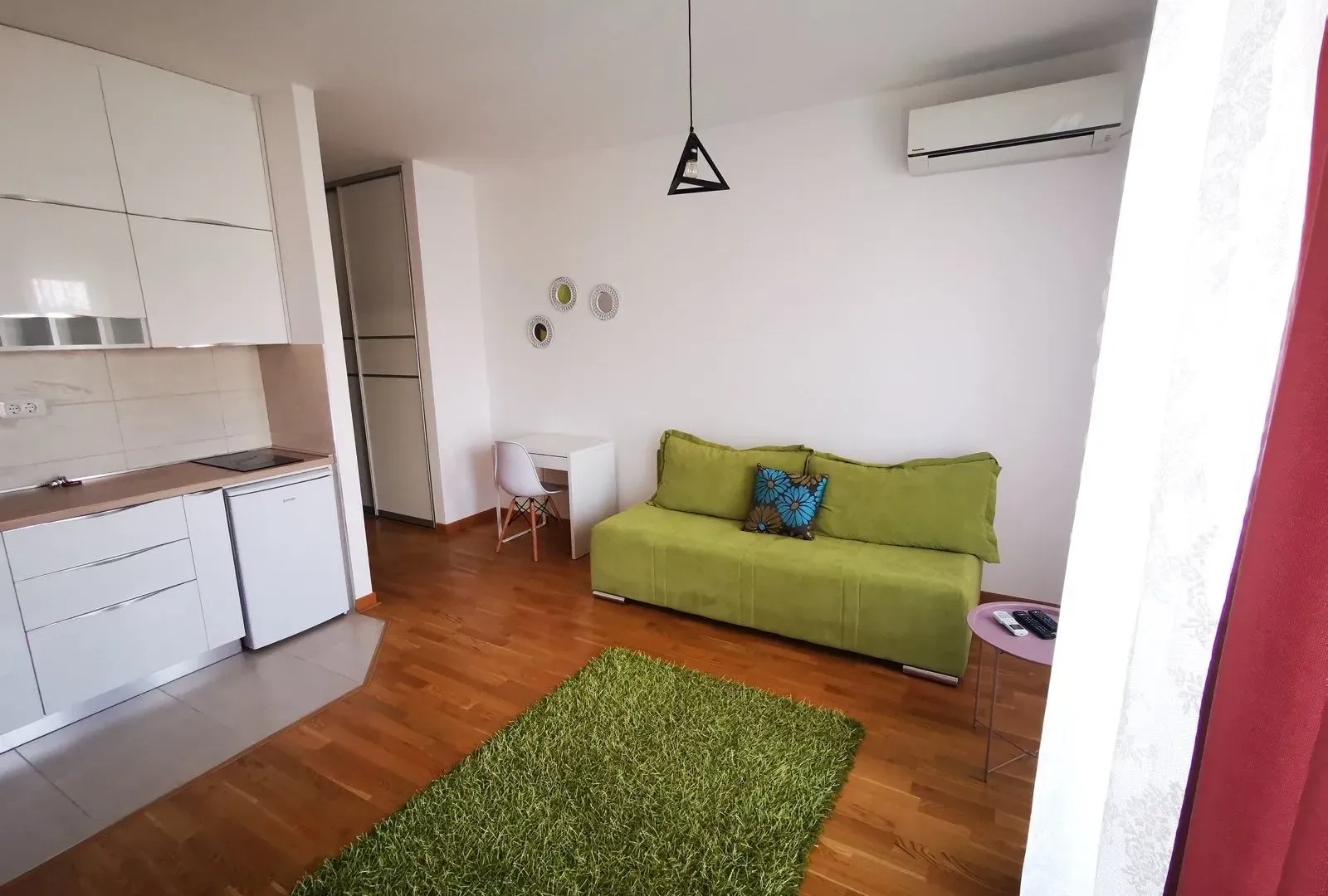Izdavanje, garsonjera, 30m², City Kvart, Podgorica