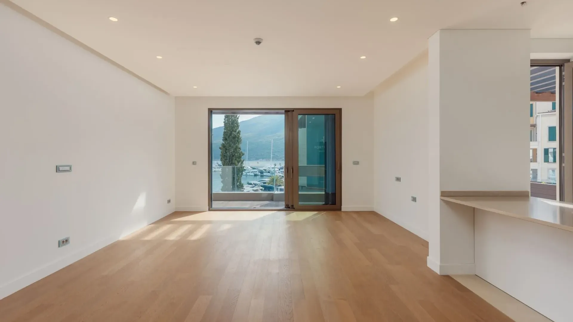 Prodaja, dvosoban stan, 156m², Portonovi, Herceg Novi