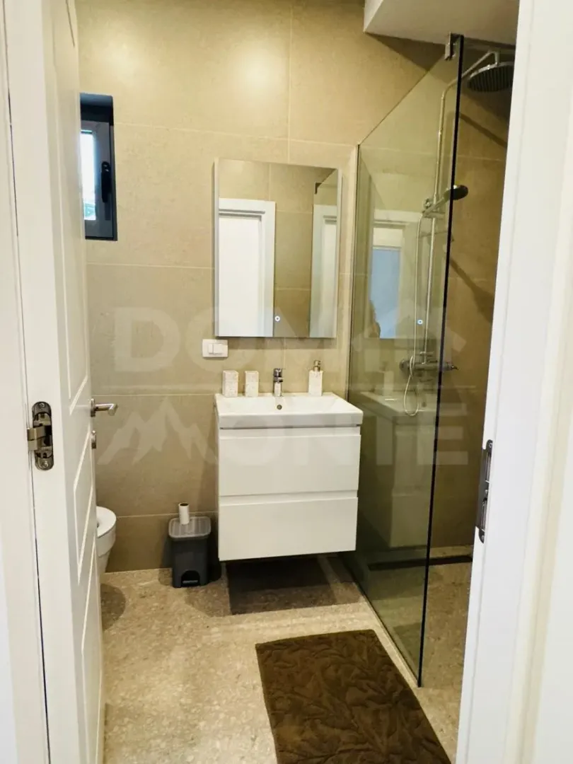 Prodaja, dvosoban stan, 76m², Tivat, Crna Gora