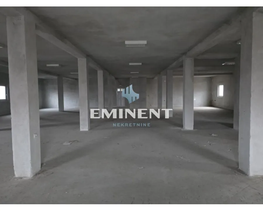 Izdavanje, poslovni prostor, 1200m², Bezanijska Kosa 2, Bežanijska Kosa Sve Podlokacije