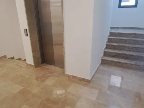 Prodaja, jednosoban stan, 42m², Bečići, Budva - image 18