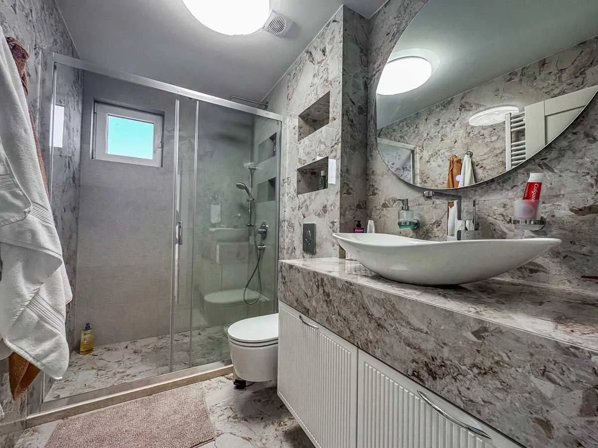 Rent, three bedroom apartment, 125m², Tivat, Crna Gora