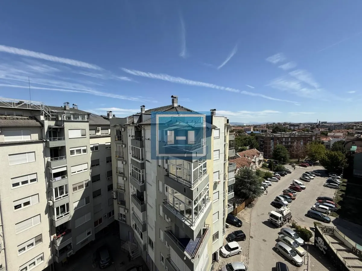 Prodaja, dvosoban stan, 77m², Vašarište, Jagodina