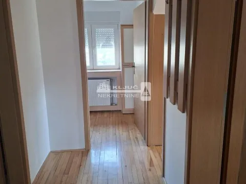 Prodaja, trosoban stan, 79m², Kanarevo Brdo, Beograd - image 15