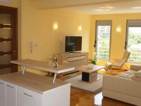 Prodaja, dvosoban stan, 100m², Bečići, Budva - image 4