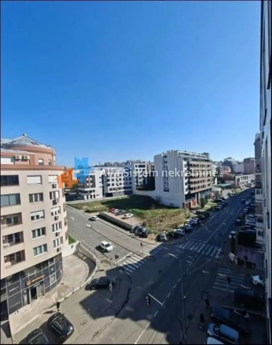 Izdavanje, stan, 56m², Južni Bulevar, Vračar Sve Podlokacije