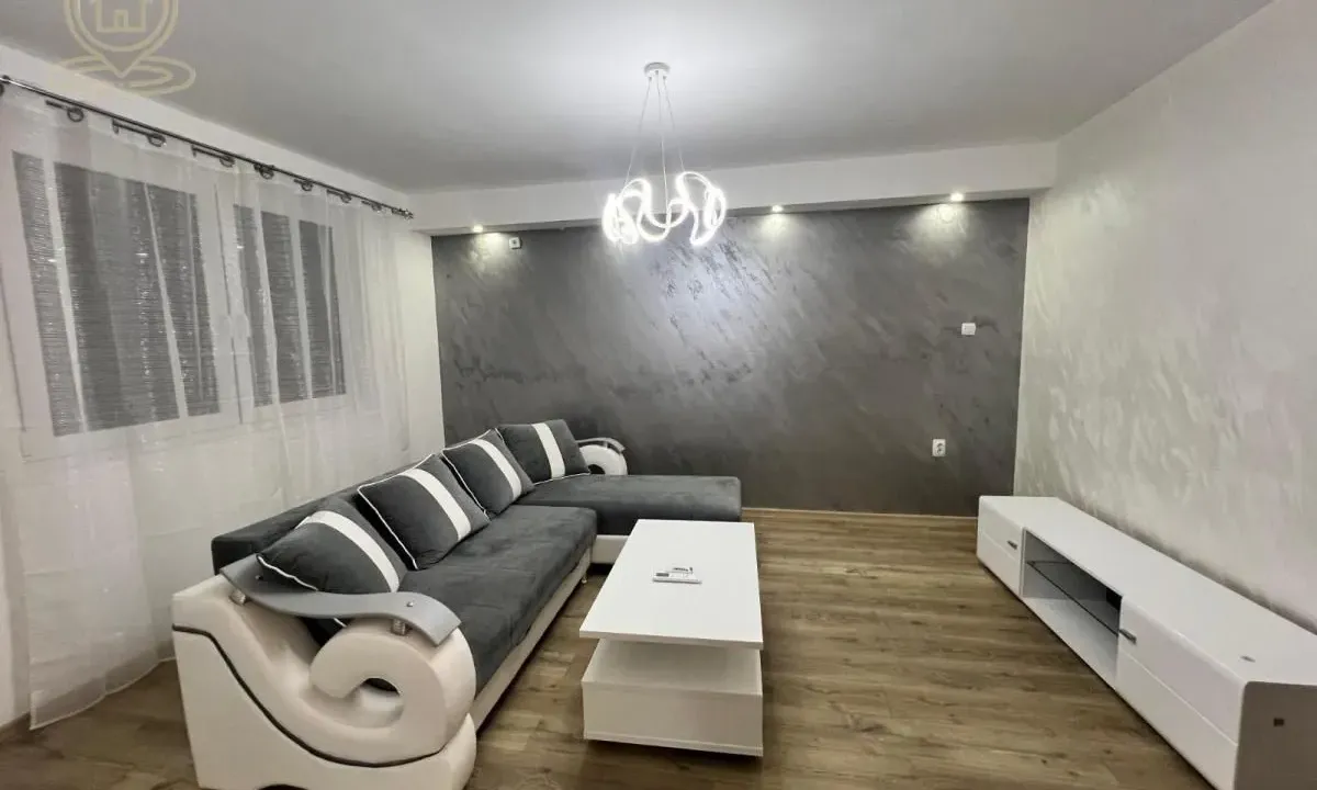 Izdavanje, trosoban stan, 75m², Vrežina, Niš