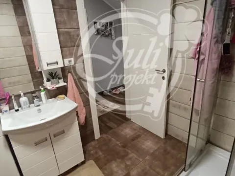 Sale, two bedroom apartment, 80m², Centar, Stara Pazova - image 8