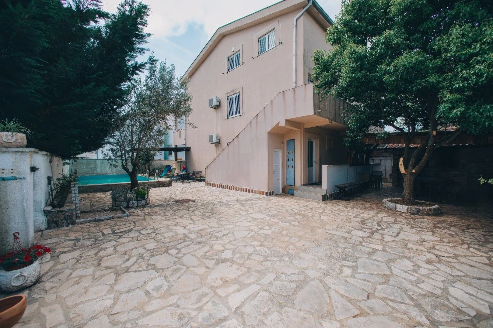 Sale, house, 300m², Krimovica, Kotor