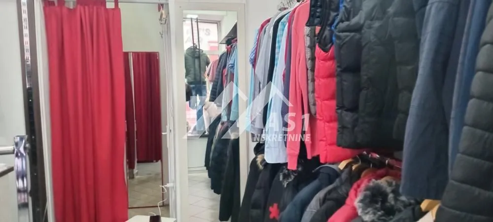 Izdavanje, poslovni prostor, 26m², Centar, Novi Sad