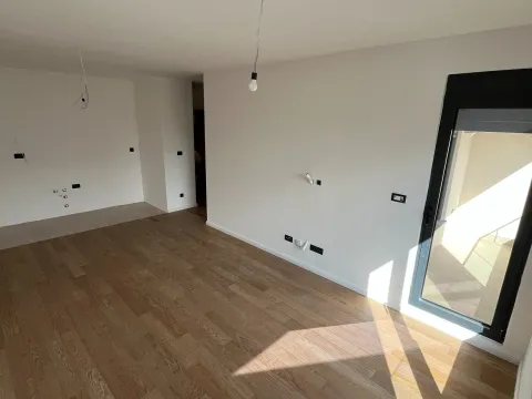 Prodaja, jednosoban stan, 47m², Donja Gorica, Podgorica - image 9