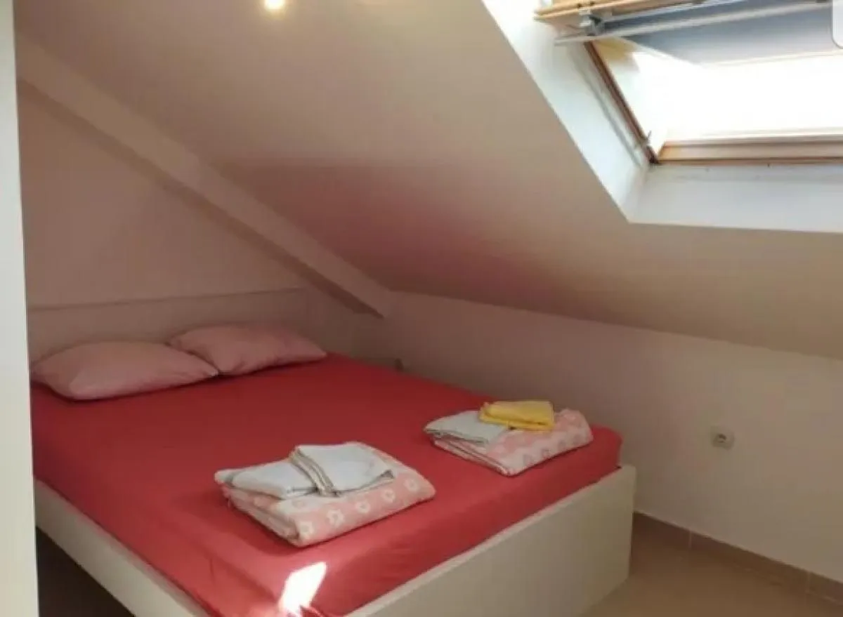 Rent, house, 170m², Kostanjica, Kotor