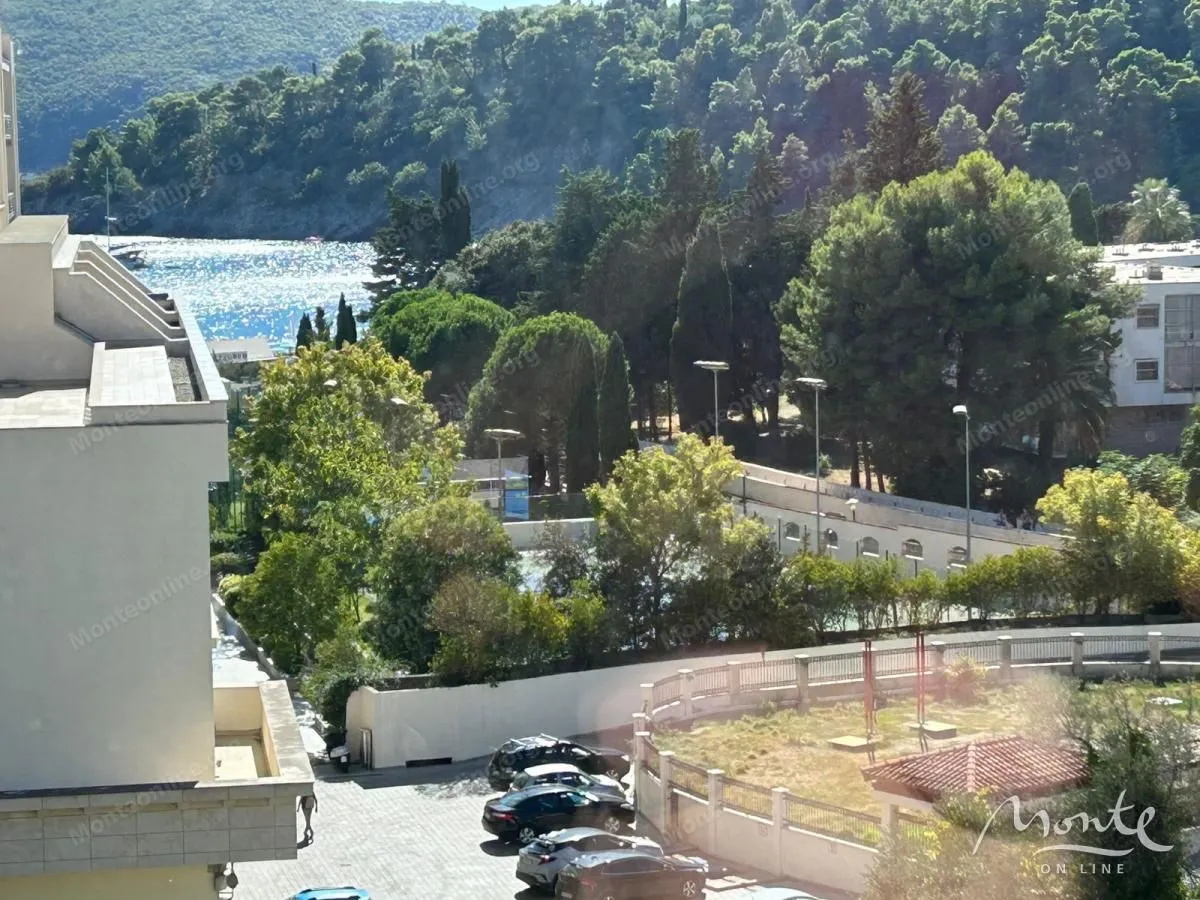 Prodaja, dvosoban stan, 84m², Bečići, Budva