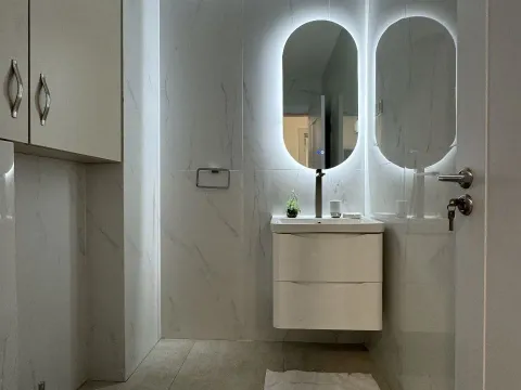 Sale, two bedroom apartment, 74m², Bečići, Budva - image 4