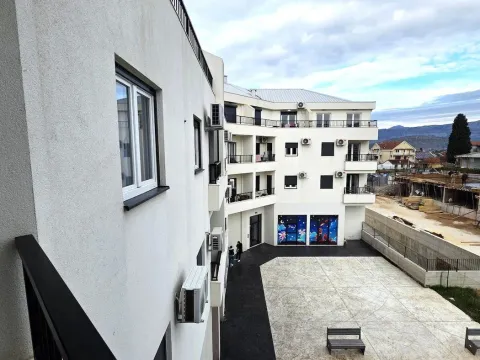 Rent, apartment, 45m², Zagorič, Podgorica - image 12