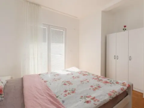 Sale, two bedroom apartment, 106m², Tivat, Crna Gora - image 4