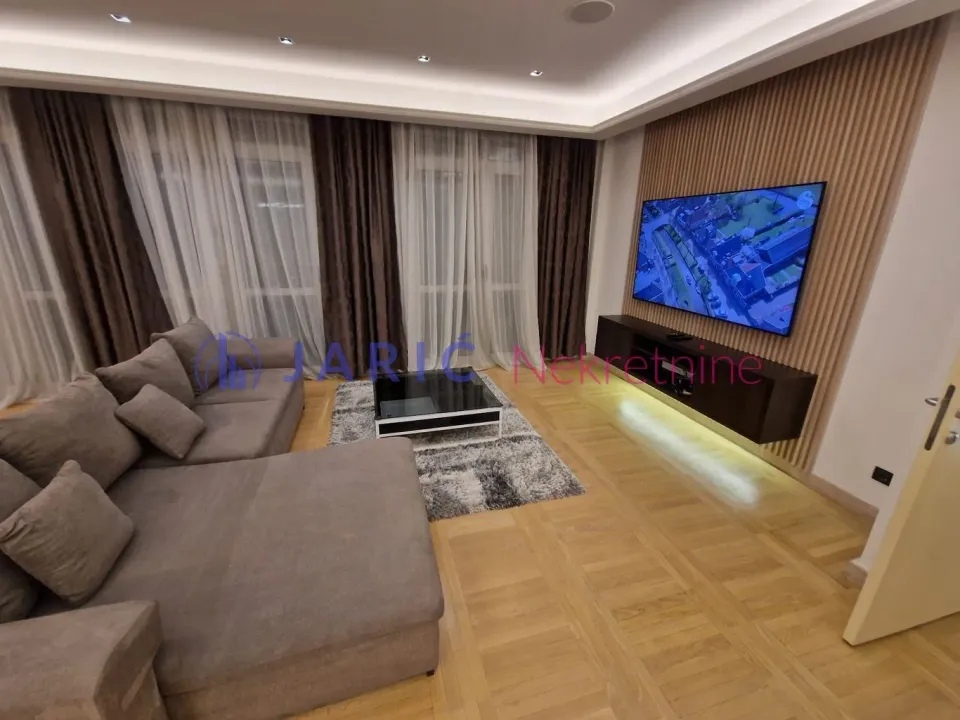 Rent, four bedroom apartment, 148m², Dedinje Sve Podlokacije, Beograd