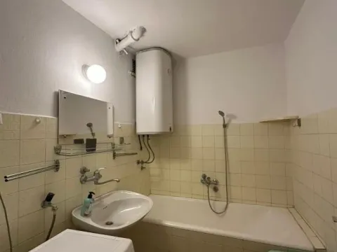 Izdavanje, trosoban stan, 72m², Medijana, Niš - image 7