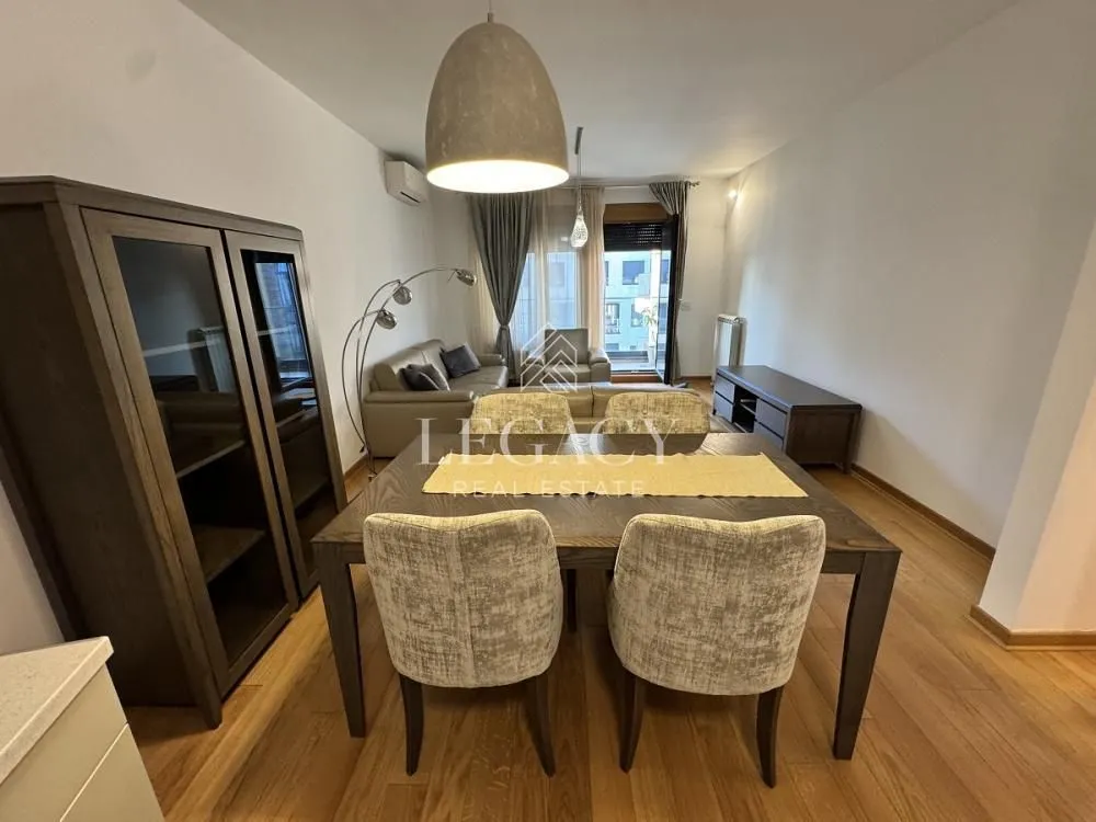 Izdavanje, dvosoban stan, 57m², Južni Bulevar, Vračar Sve Podlokacije