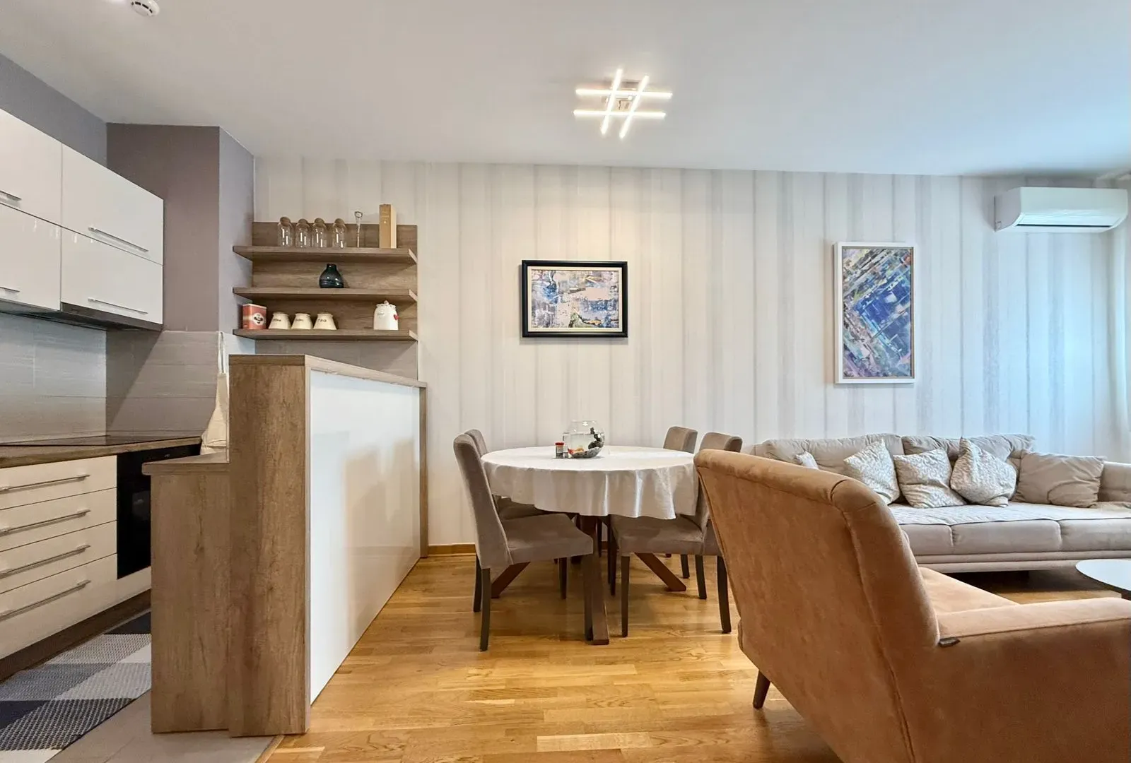 Prodaja, dvosoban stan, 63m², City Kvart, Podgorica