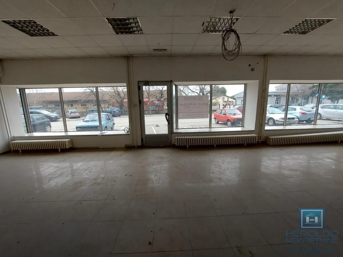 Rent, office space, 98m², Pijaca, Jagodina