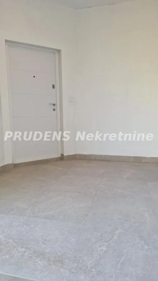Izdavanje, jednosoban stan, 37m², Novi Beograd Blok 63, Novi Beograd Sve Podlokacije