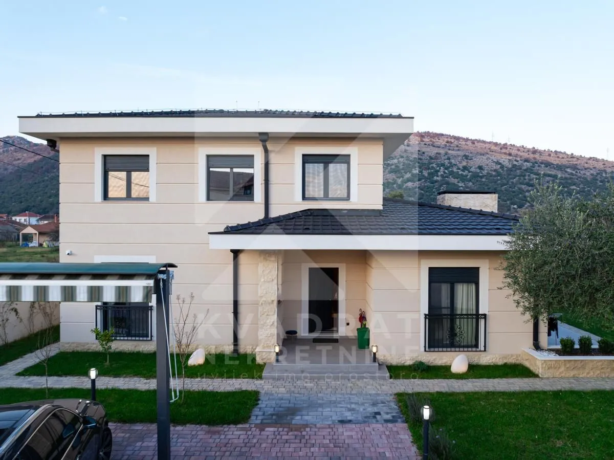 Izdavanje, kuća, 166m², Tološi, Podgorica