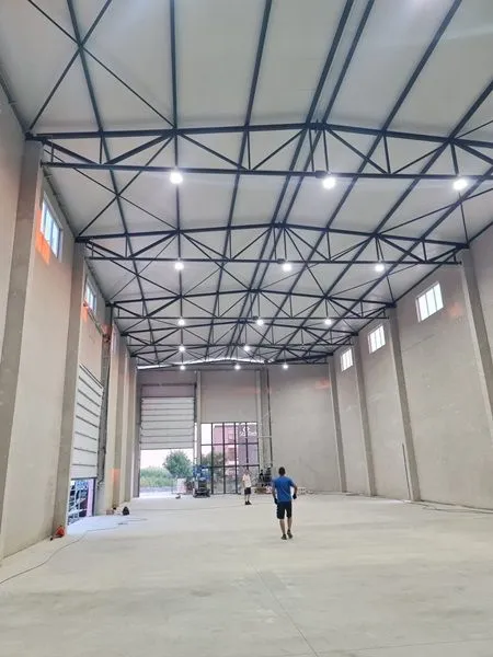 Rent, office space, 1500m², Šimanovci, Pećinci