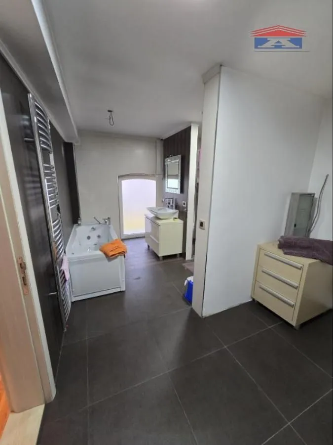Rent, office space, 119m², Centar, Novi Sad