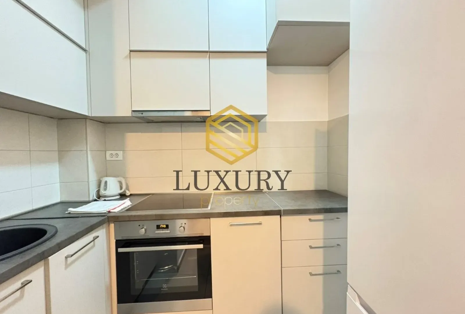 Izdavanje, jednosoban stan, 40m², Zagorič, Podgorica