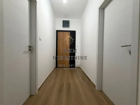 Prodaja, dvosoban stan, 64m², Tološi, Podgorica - image 10