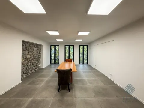 Rent, office space, 118m², Centar, Podgorica