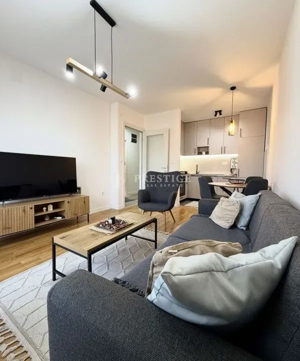 Rent, one bedroom apartment, 40m², Pobrežje, Podgorica