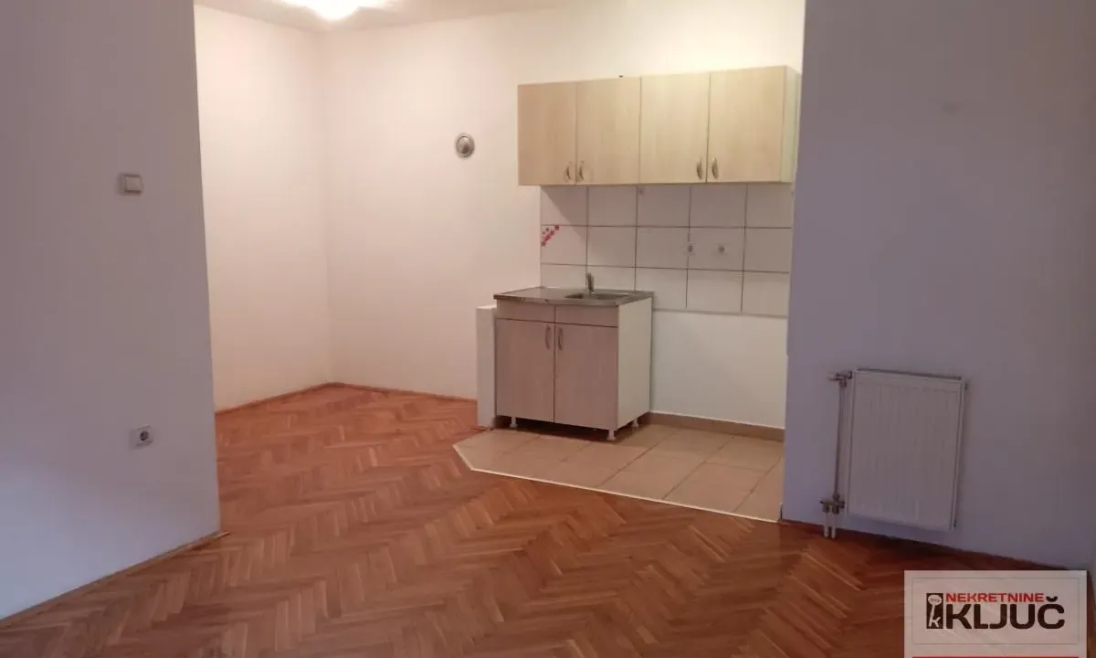 Izdavanje, jednosoban stan, 36m², Grbavica, Novi Sad Sve Podlokacije