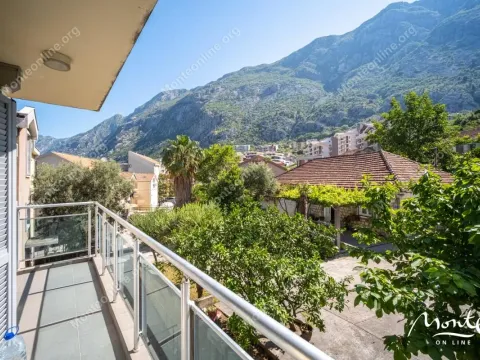 Prodaja, dvosoban stan, 81m², Dobrota, Kotor - image 29