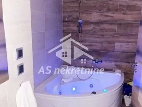 Izdavanje, stan, 160m², Filmski Grad, Beograd - image 22