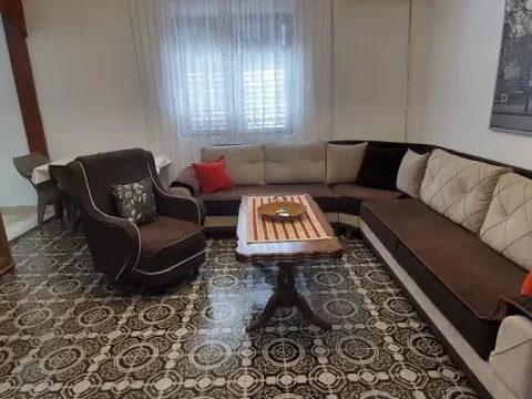 Rent, two bedroom apartment, 80m², Šušanj, Bar - image 1