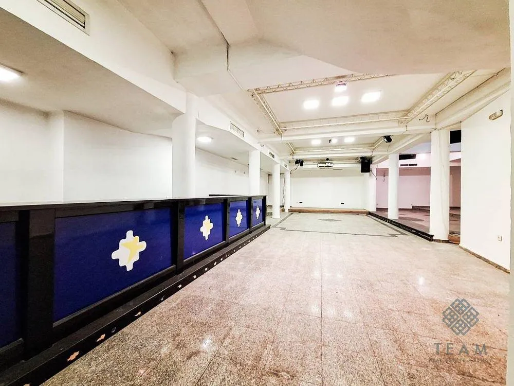 Rent, office space, 1000m², Centar, Podgorica