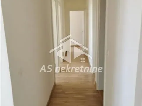 Izdavanje, četvorosoban stan, 117m², Savski Venac, Beograd - image 6