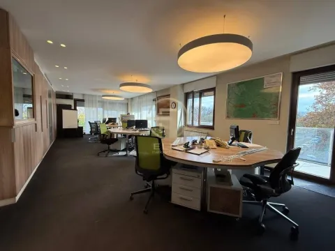 Sale, four bedroom apartment, 212m², Liman 3, Novi Sad Sve Podlokacije - image 21