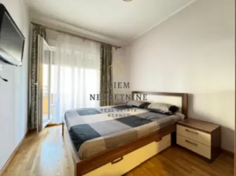 Izdavanje, jednosoban stan, 55m², City Kvart, Podgorica - image 2