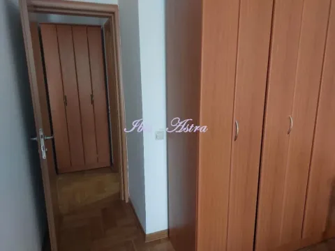 Rent, two bedroom apartment, 50m², Palilula Sve Podlokacije, Beograd - image 9