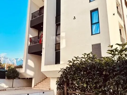 Izdavanje, jednosoban stan, 40m², Kalimanj, Tivat - image 10