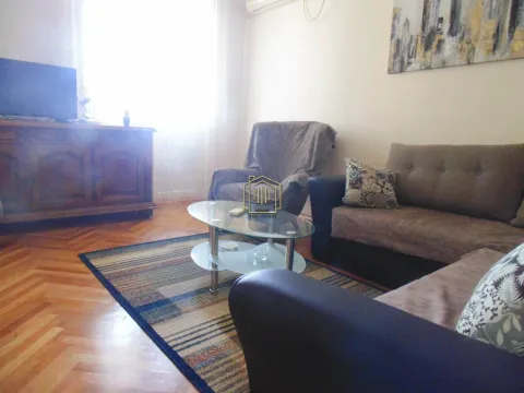 Izdavanje, jednosoban stan, 68m², Preko Morače, Podgorica