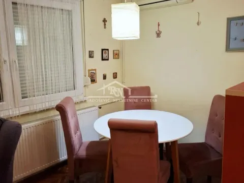 Izdavanje, jednosoban stan, 40m², Karaburma, Palilula Sve Podlokacije - image 3