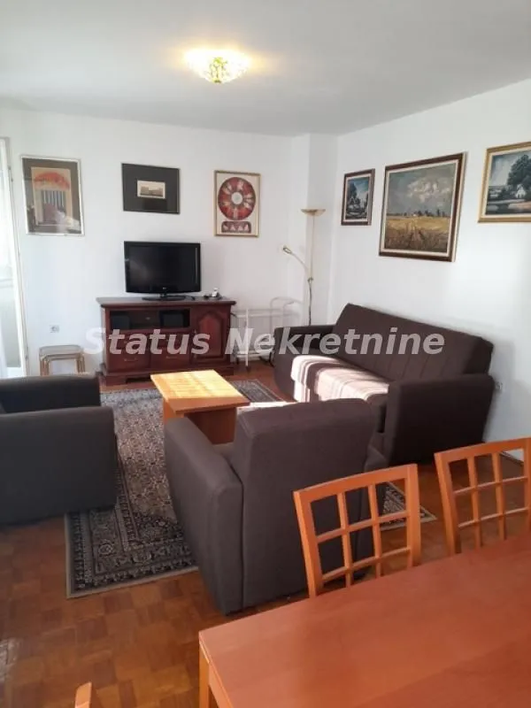 Izdavanje, trosoban stan, 80m², Liman 2, Novi Sad Sve Podlokacije